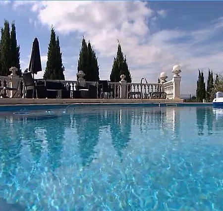 Bed & Breakfast Chateau Des Fontaines Canet (Aude)