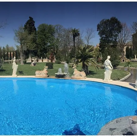 Chateau Des Fontaines